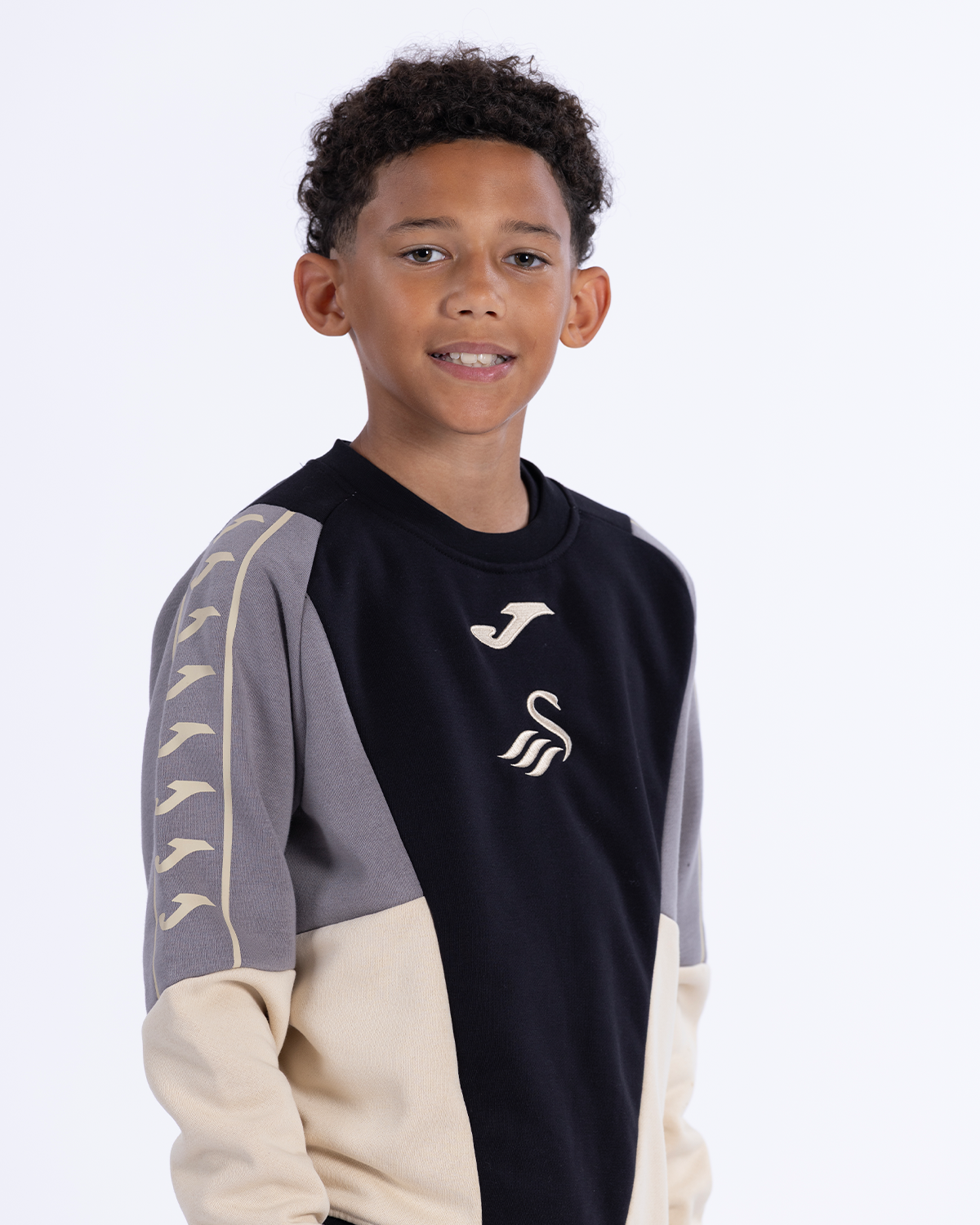 Junior Travel Sweater 2026/27 - Black/Wood Ash