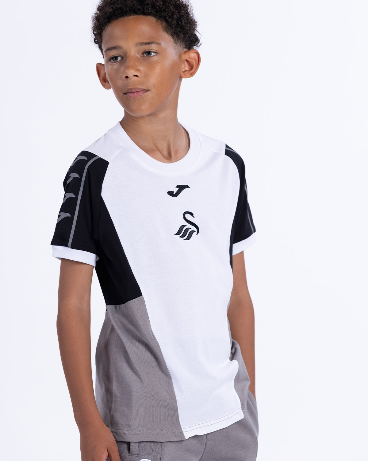 Junior Travel T-Shirt 2026/27 - White