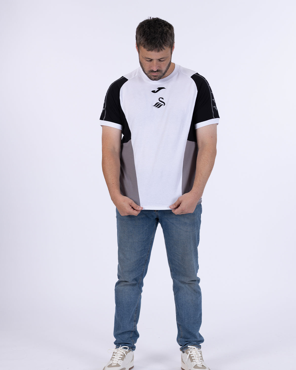 Travel T-Shirt 2026/27 - White