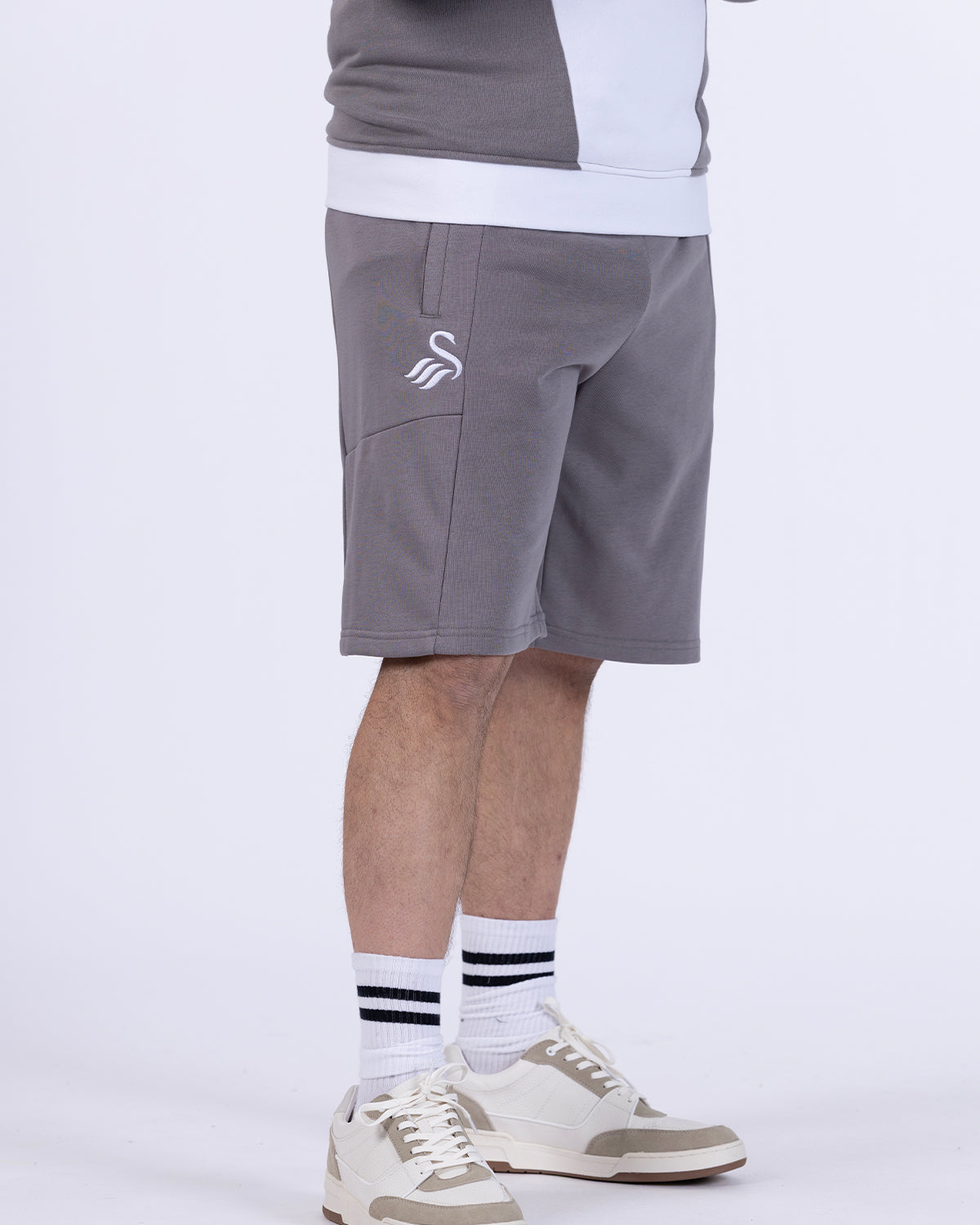 Travel Shorts 2026/27 - Mockingbird