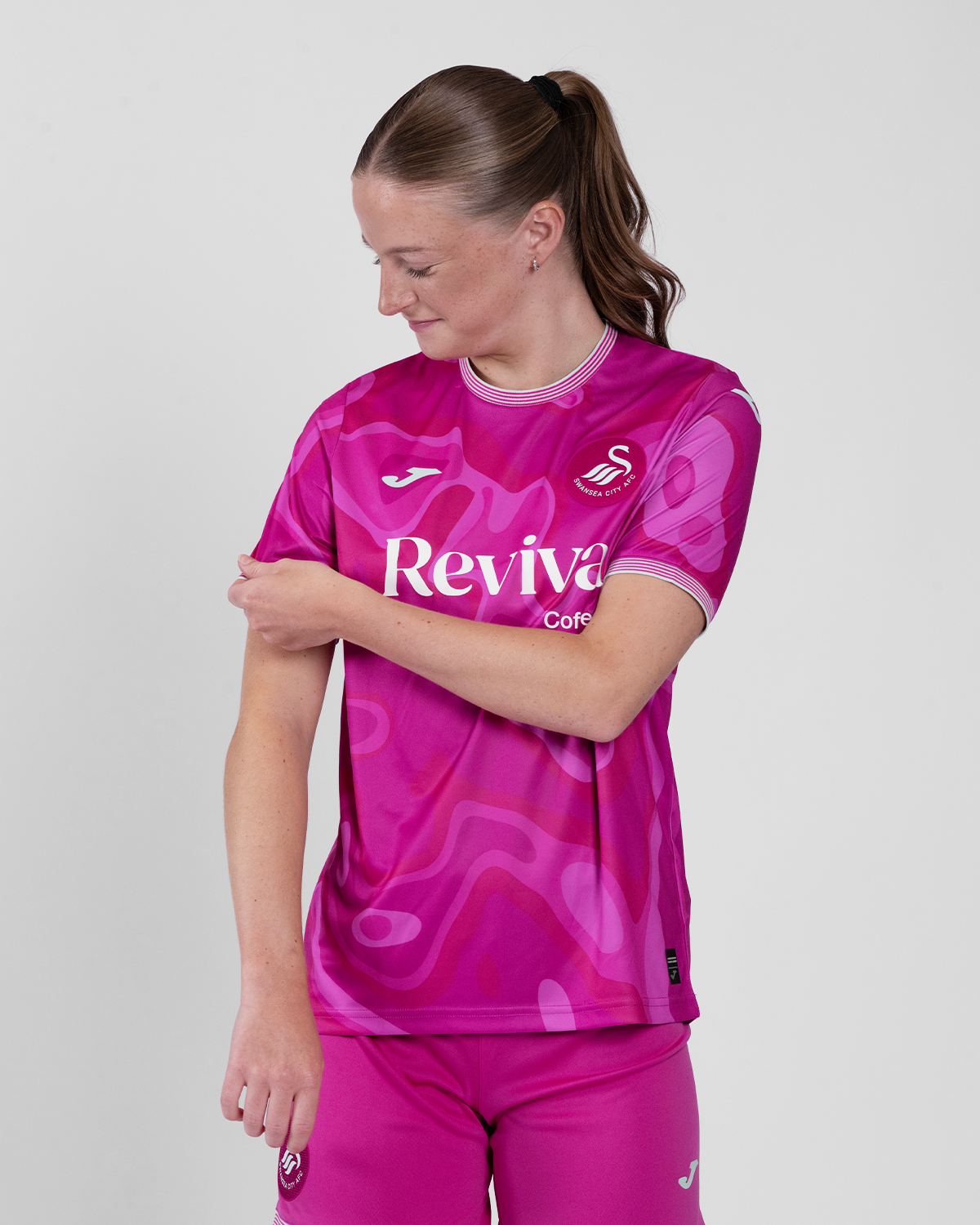 Adult Keeper Shirt 2025/26 - Pink