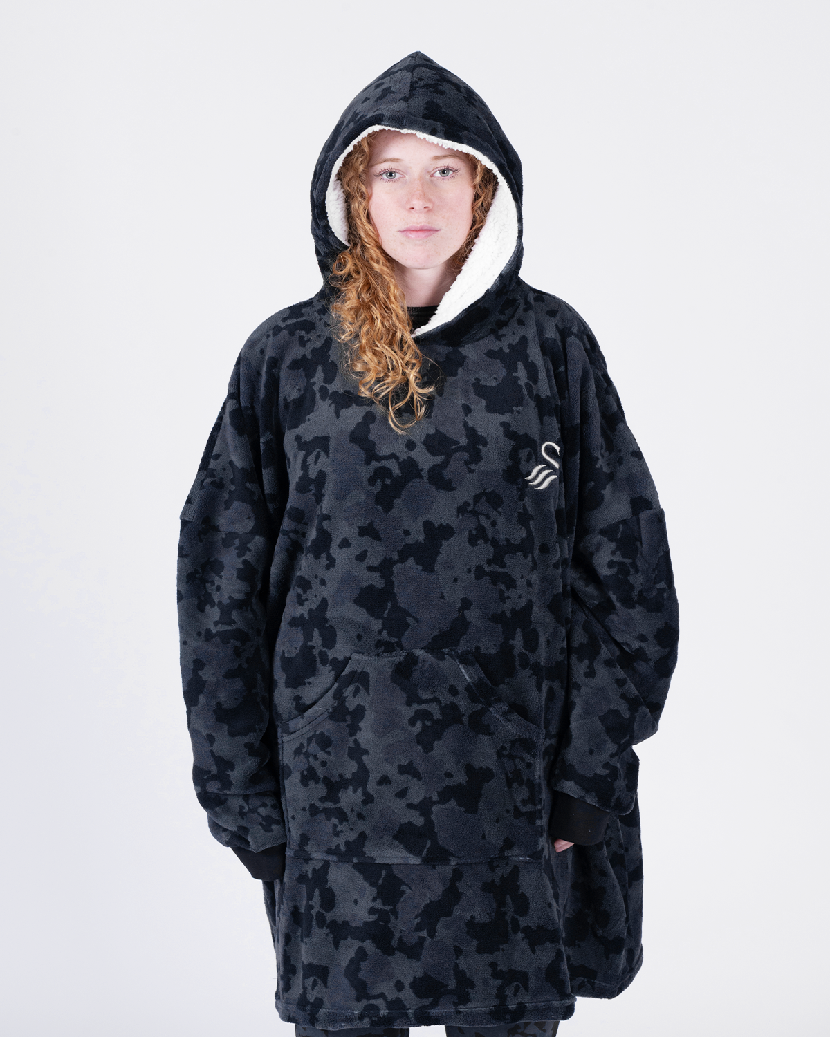 Camo Fleece Poncho Adult - Black/Grey